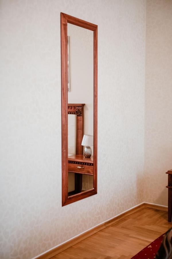 Hotel Kurija Jankovic Lukac Buitenkant foto