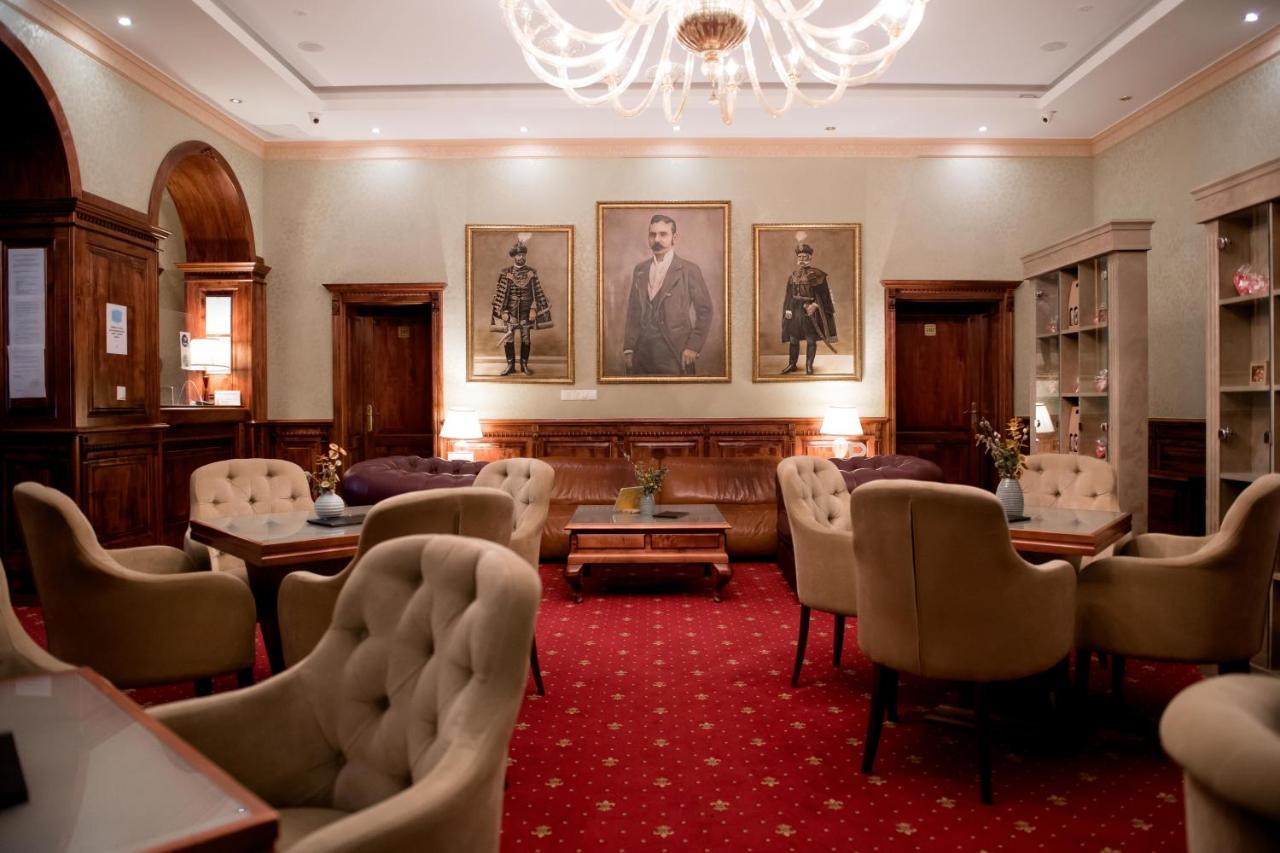 Hotel Kurija Jankovic Lukac Buitenkant foto