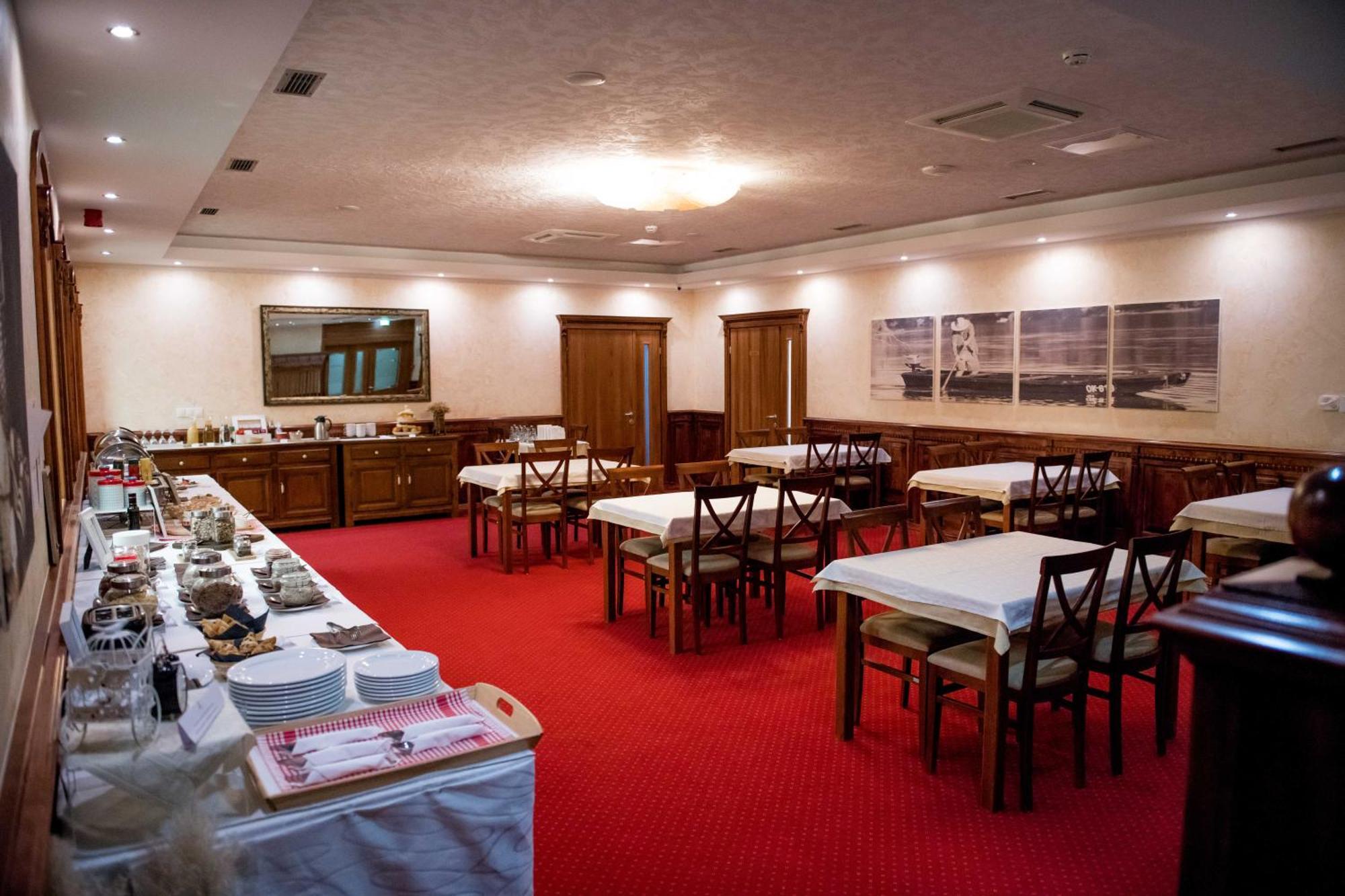 Hotel Kurija Jankovic Lukac Buitenkant foto